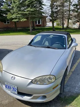 2005 Mazda MX-5 Miata