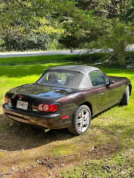 2005 Mazda Miata X-5 LS