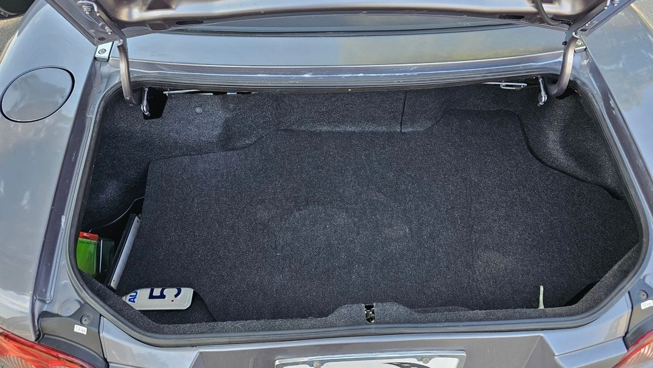 2005 Mazda NB MX-5 Miata - Image 21 of 30