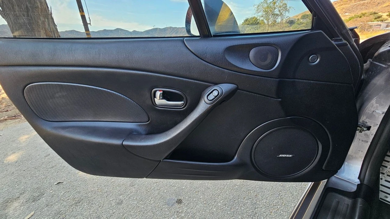 2005 Mazda NB MX-5 Miata - Image 15 of 30