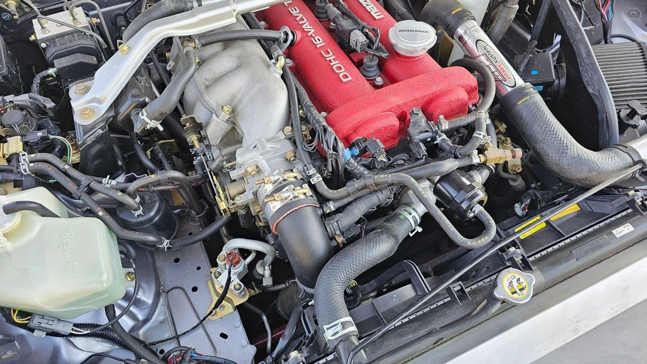 2005 Mazda NB MX-5 Miata - Image 18 of 30