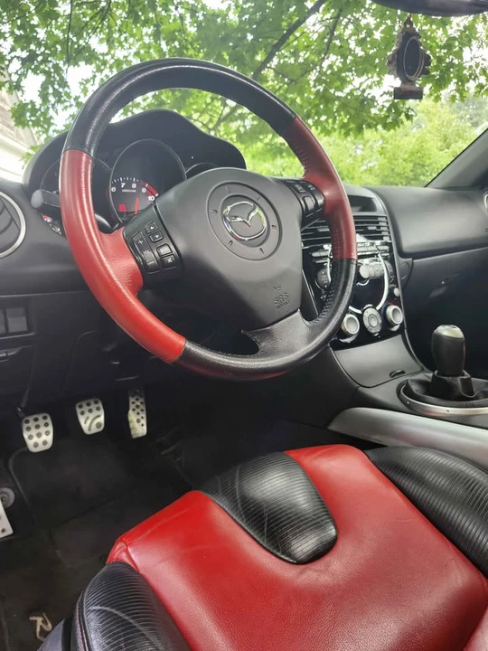 2005 Mazda RX-8 1st Gen - Image 9 of 11