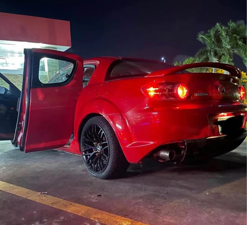 2005 Mazda RX-8 1st Gen - Image 2 of 7