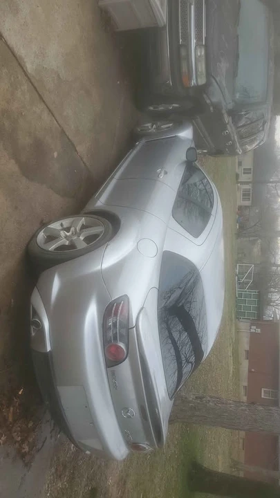 2005 Mazda RX-8 1st Gen - Image 2 of 9