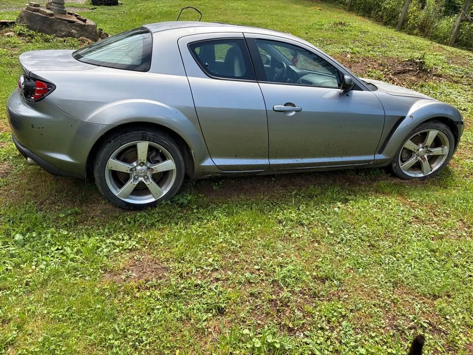 2005 Mazda RX-8 1st Gen - Image 2 of 5