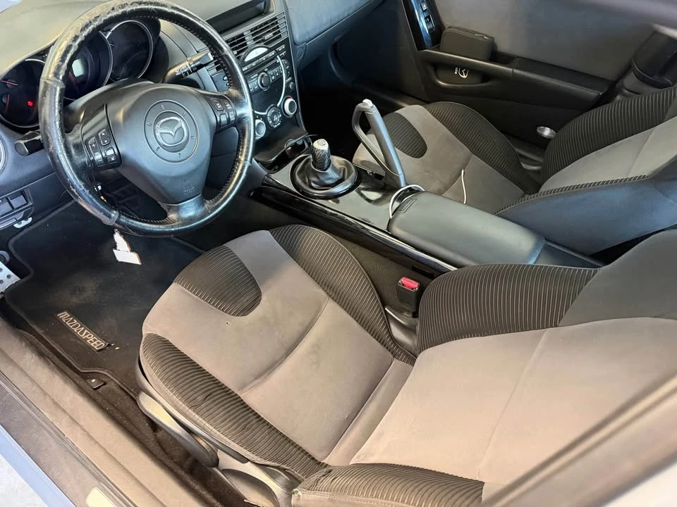 2005 Mazda RX-8 1st Gen - Image 18 of 19