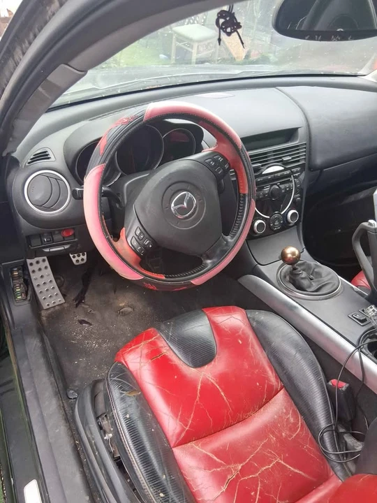 2005 Mazda RX-8 1st Gen - Image 2 of 3