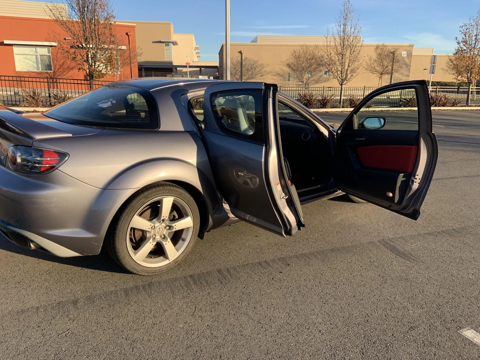 2005 Mazda RX-8 1st Gen - Image 30 of 31