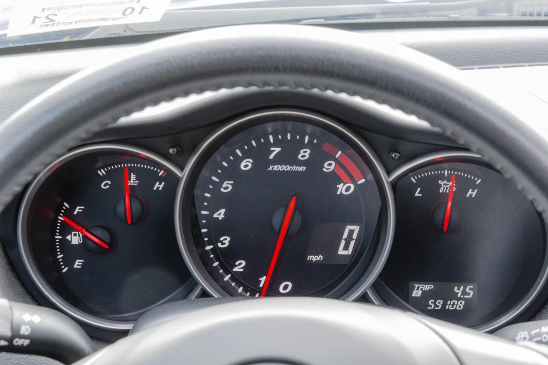 2005 Mazda RX-8 1st Gen - Image 26 of 31