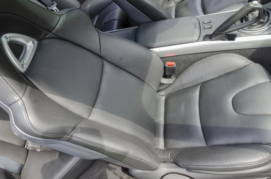 2005 Mazda RX-8 1st Gen - Image 30 of 31