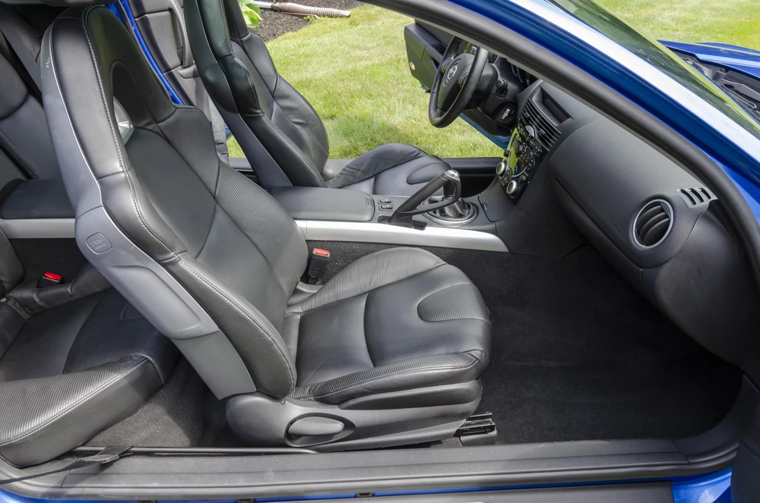 2005 Mazda RX-8 1st Gen - Image 29 of 31