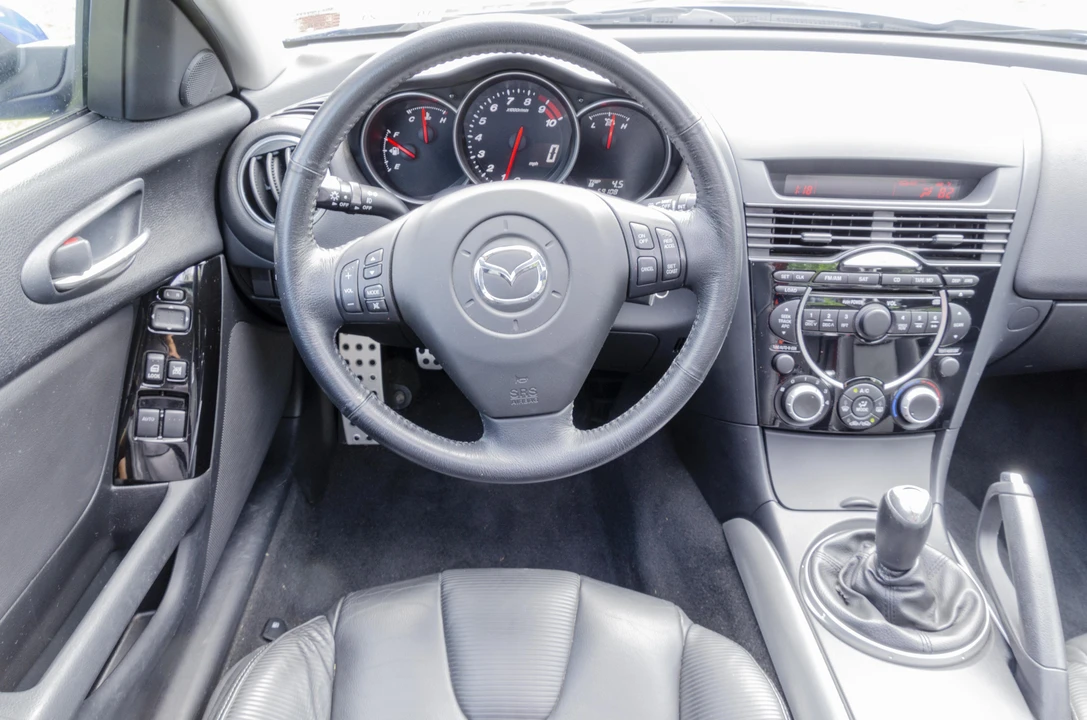 2005 Mazda RX-8 1st Gen - Image 23 of 31