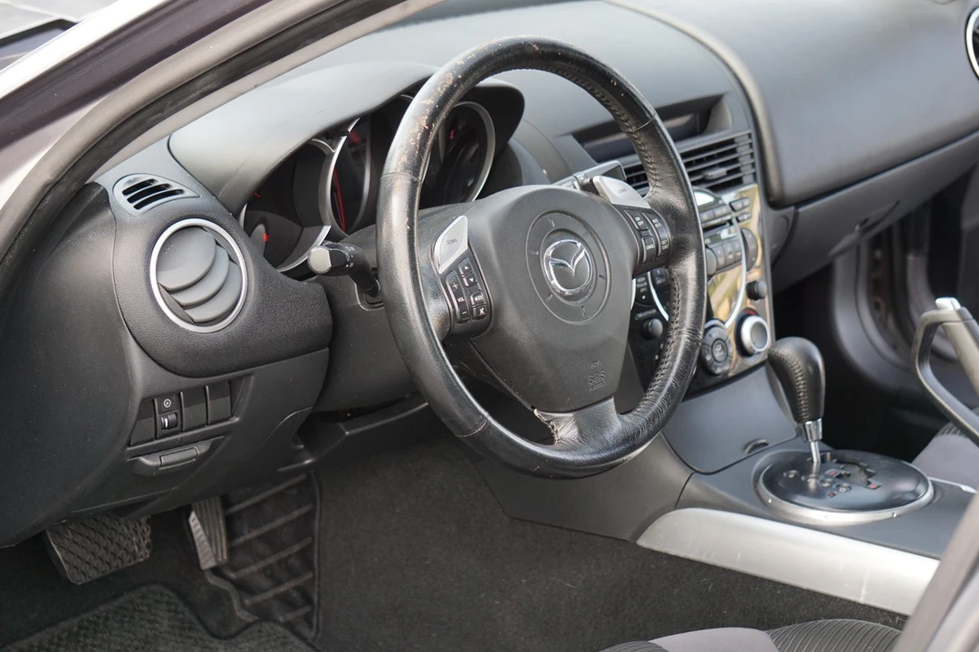 2005 Mazda RX-8 1st Gen - Image 23 of 28