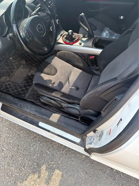 2005 Mazda RX-8 1st Gen - Image 9 of 9