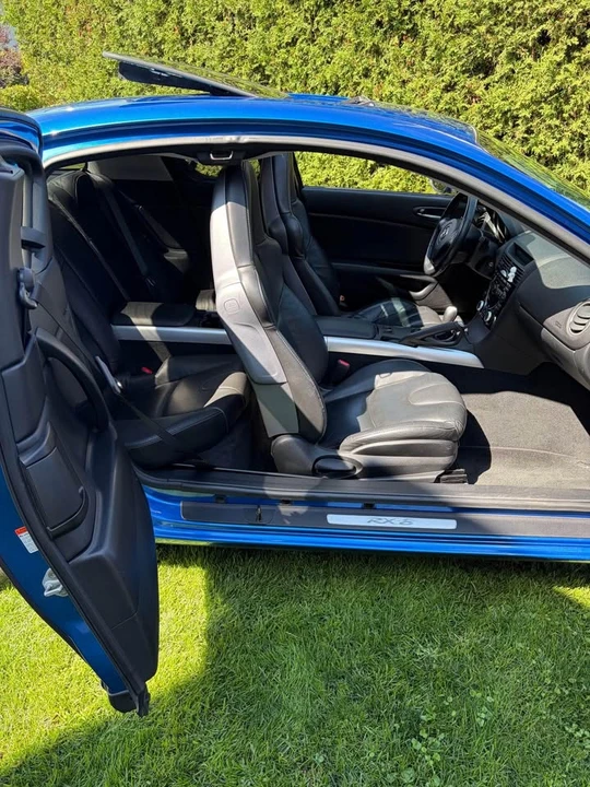 2005 Mazda RX-8 1st Gen - Image 11 of 13