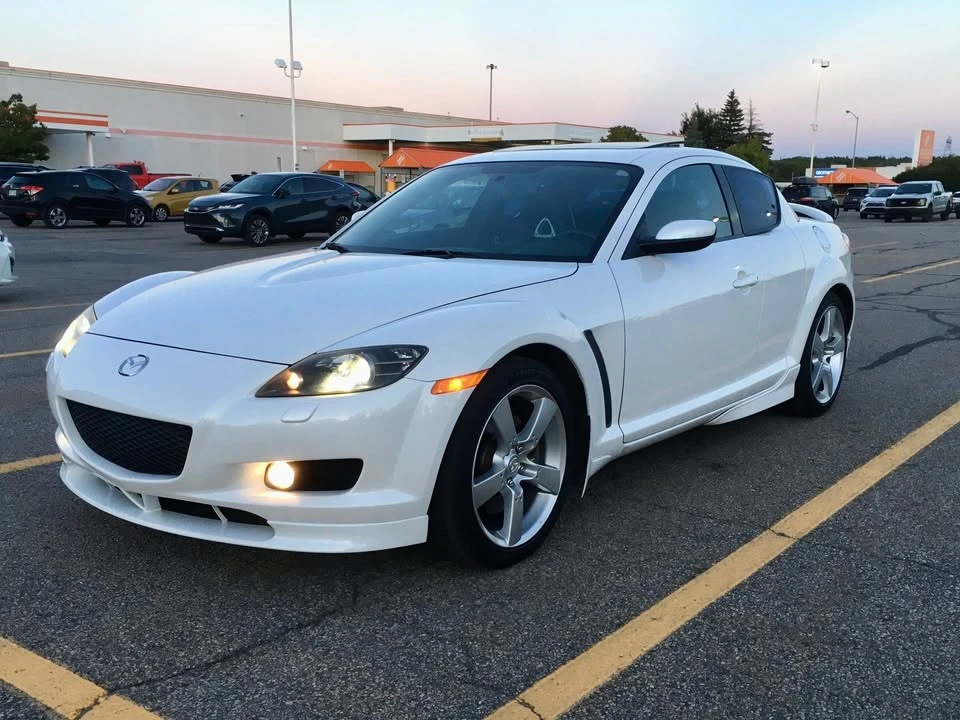 2005 Mazda RX-8 1st Gen - Image 2 of 2