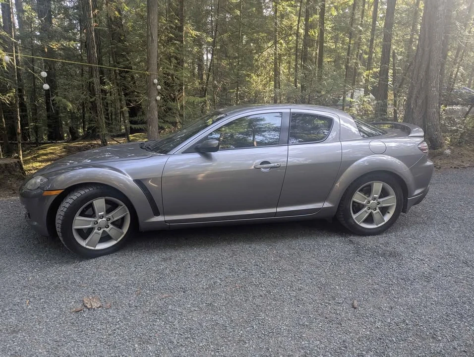 2005 Mazda RX-8 1st Gen - Image 2 of 3