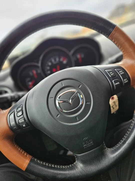 2005 Mazda RX-8 1st Gen - Image 10 of 14