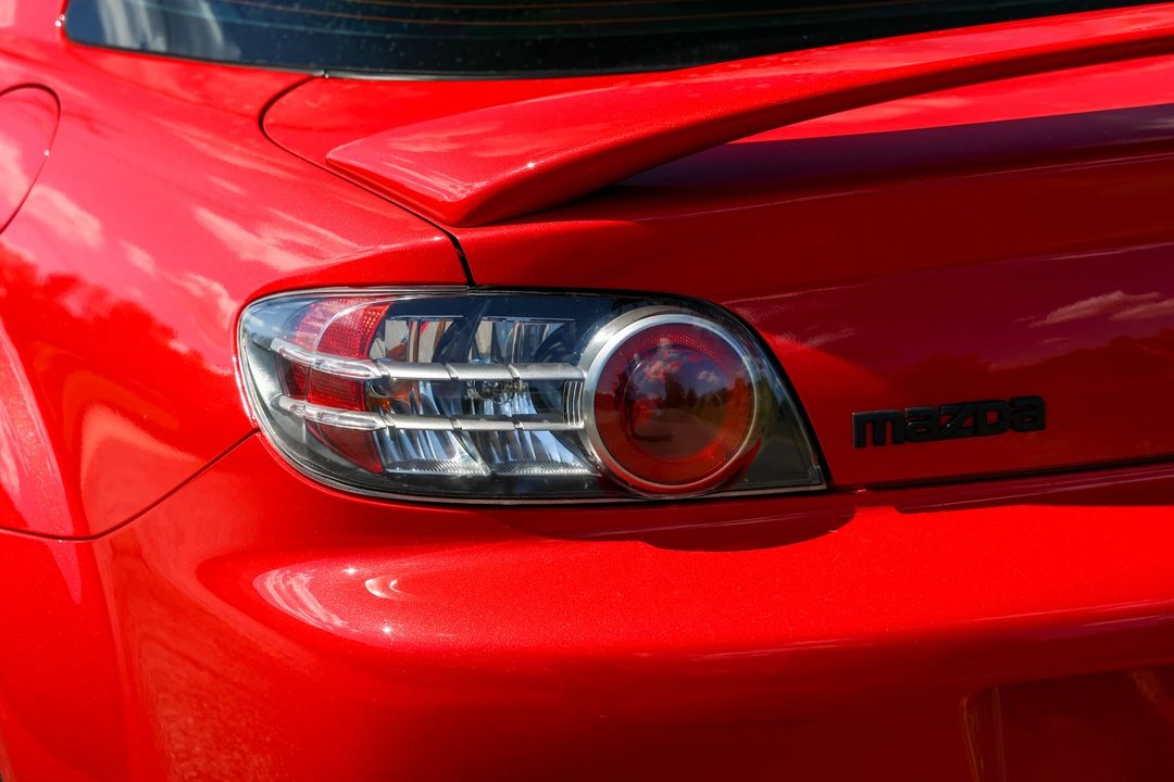 2005 Mazda RX-8 1st Gen - Image 28 of 31