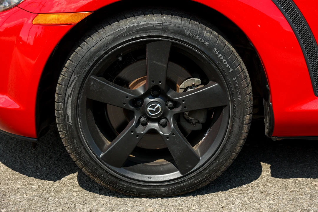 2005 Mazda RX-8 1st Gen - Image 29 of 31