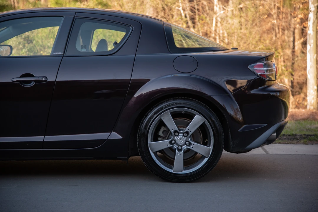 2005 Mazda RX-8 1st Gen - Image 26 of 31