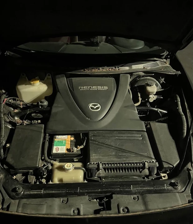 2005 Mazda RX-8 1st Gen - Image 7 of 9