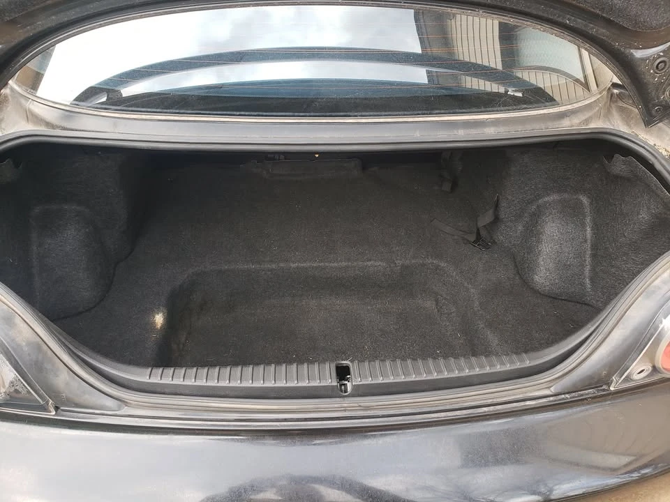 2005 Mazda RX-8 1st Gen - Image 7 of 10