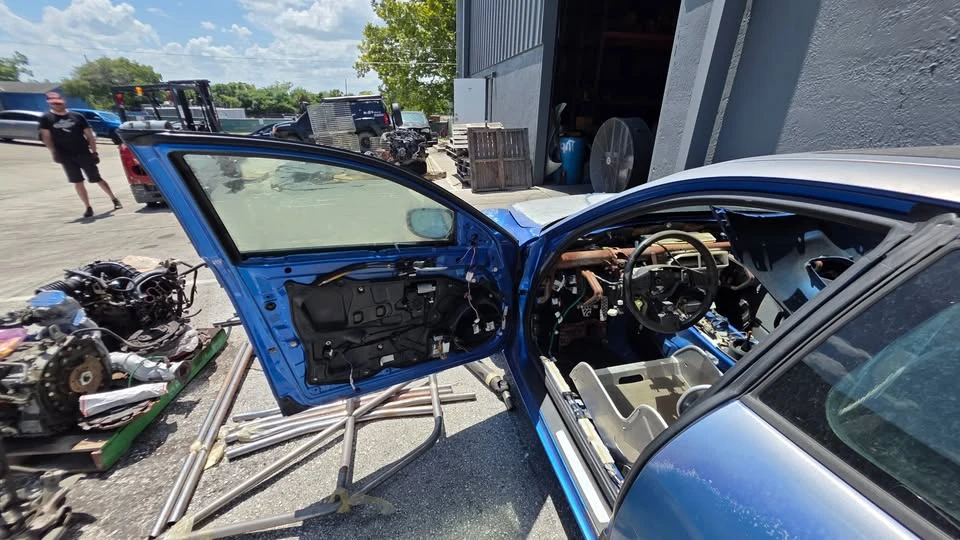 2005 Mazda RX-8 1st Gen - Image 19 of 20