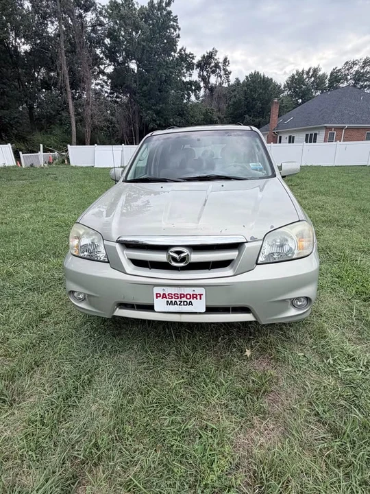 2005 Mazda - Image 8 of 13