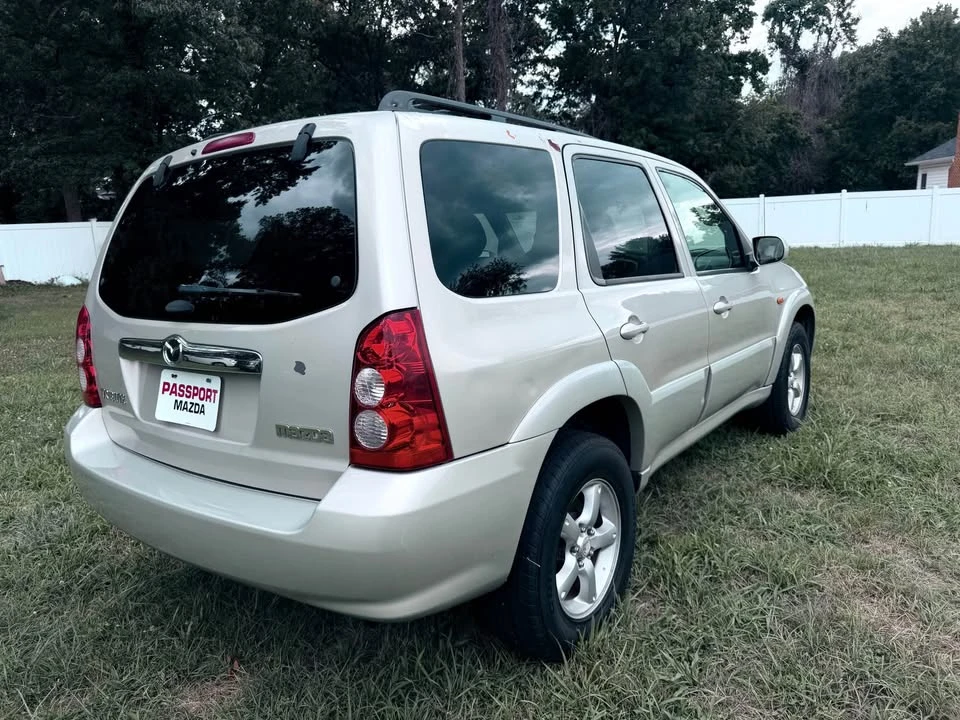 2005 Mazda - Image 4 of 13