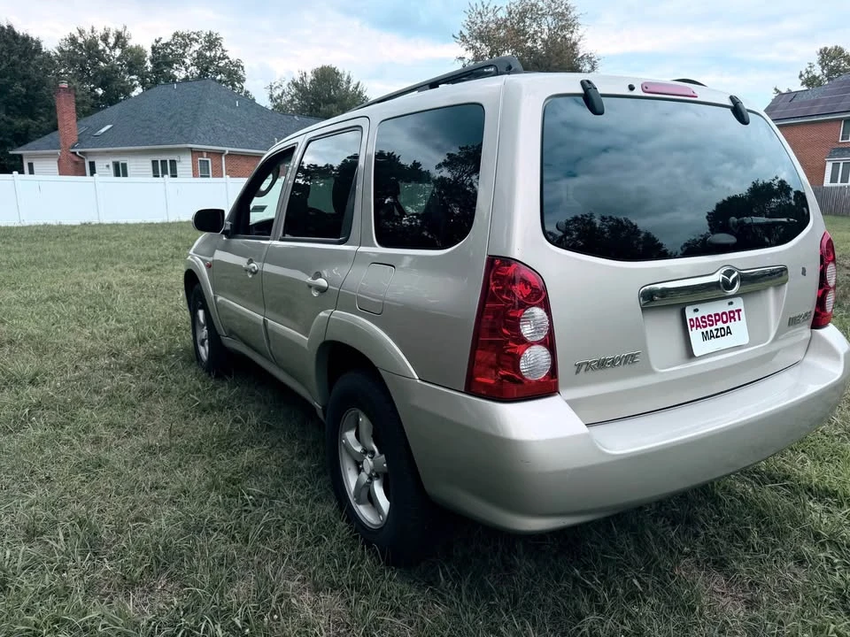 2005 Mazda - Image 2 of 13