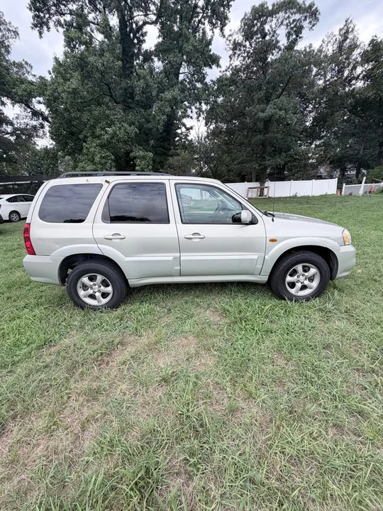 2005 Mazda - Image 5 of 13