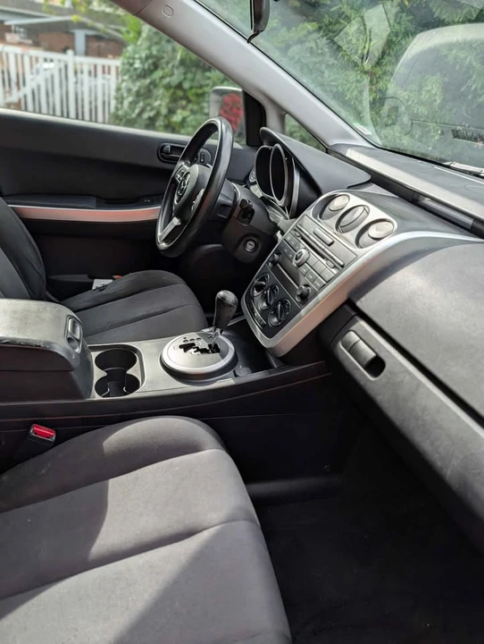 2005 Mazda CX-7 - Image 8 of 11