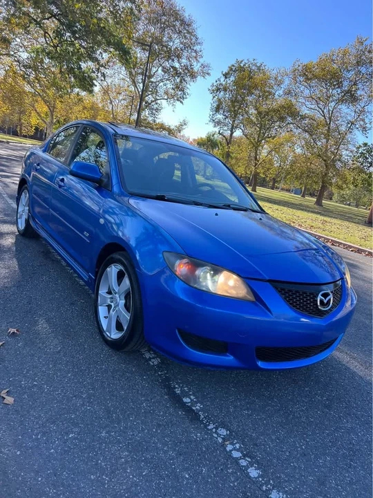 2005 Mazda Mazda 3 1st Gen - Image 2 of 10