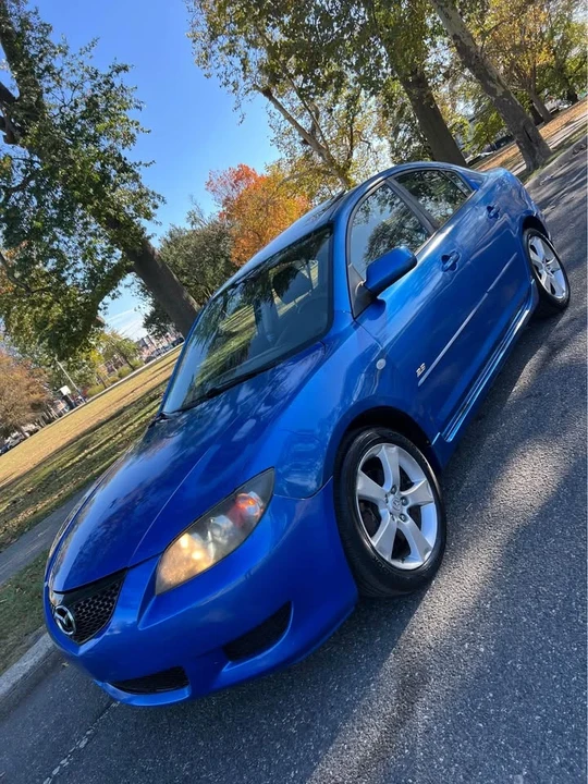 2005 Mazda Mazda 3 1st Gen - Image 3 of 10