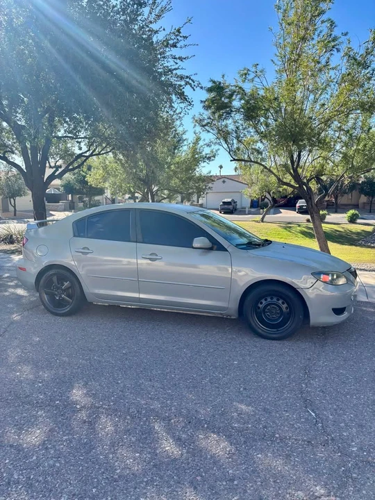 2005 Mazda Mazda 3 1st Gen - Image 2 of 12