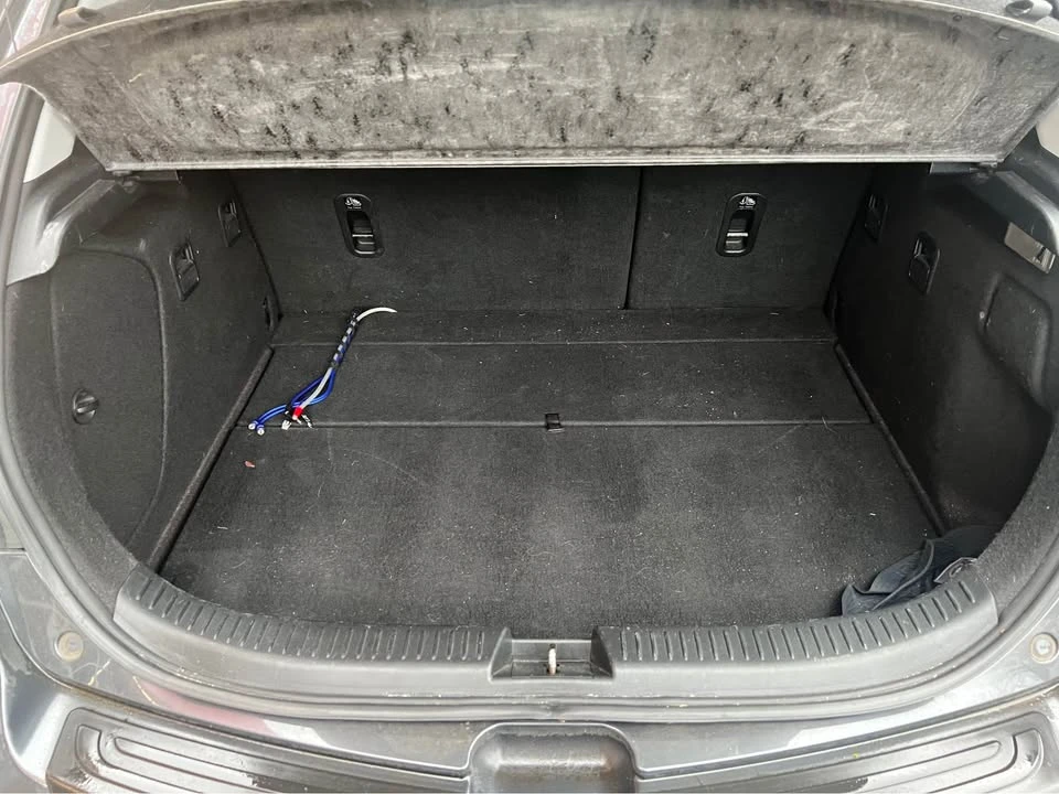2005 Mazda Mazda 3 1st Gen - Image 12 of 12