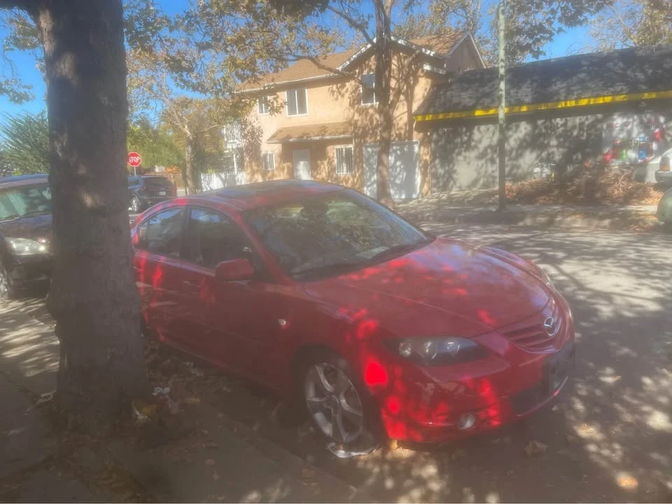 2005 Mazda Mazda 3 1st Gen - Image 11 of 12