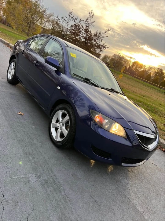 2005 Mazda Mazda 3 1st Gen - Image 2 of 9