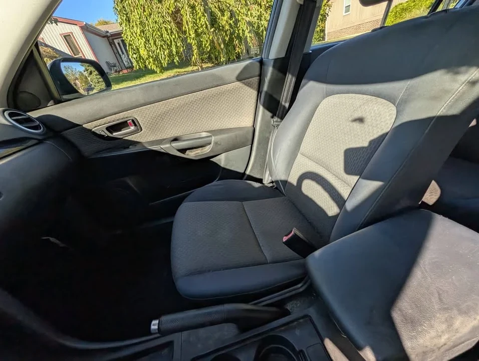 2005 Mazda Mazda 3 1st Gen - Image 12 of 18