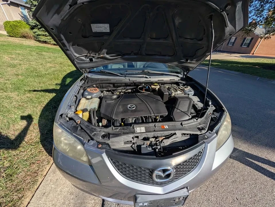 2005 Mazda Mazda 3 1st Gen - Image 4 of 18