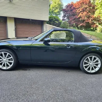 2005 Mazda MX-5 Miata