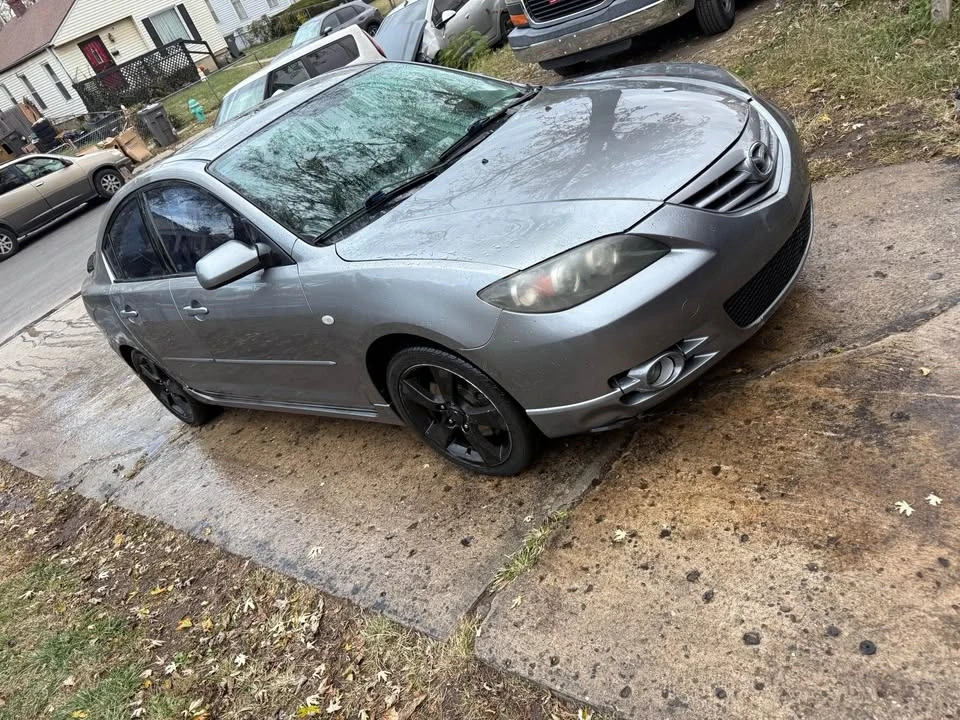 2005 Mazda MX-3 - Image 2 of 9