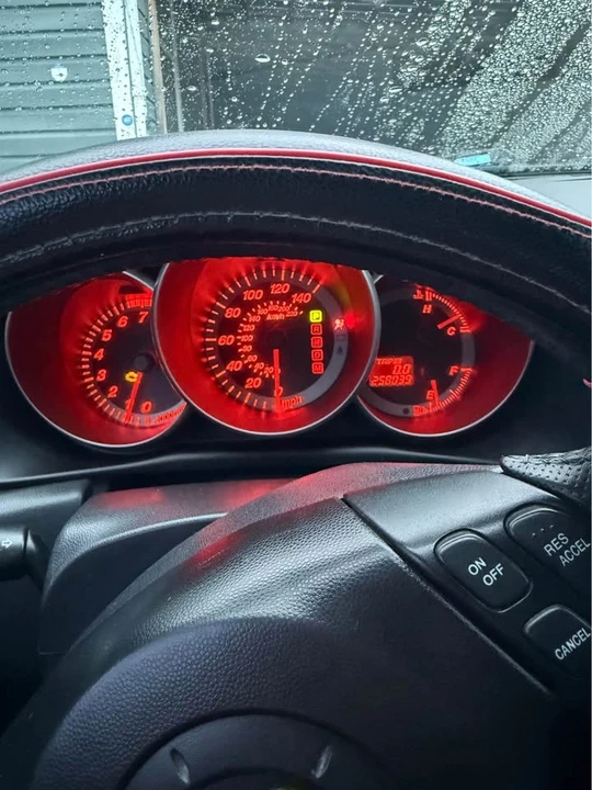 2005 Mazda MX-3 - Image 9 of 9