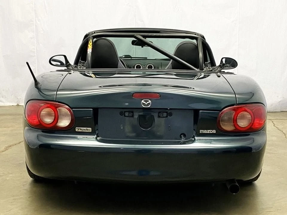 2005 Mazda NB MX-5 Miata - Image 11 of 20