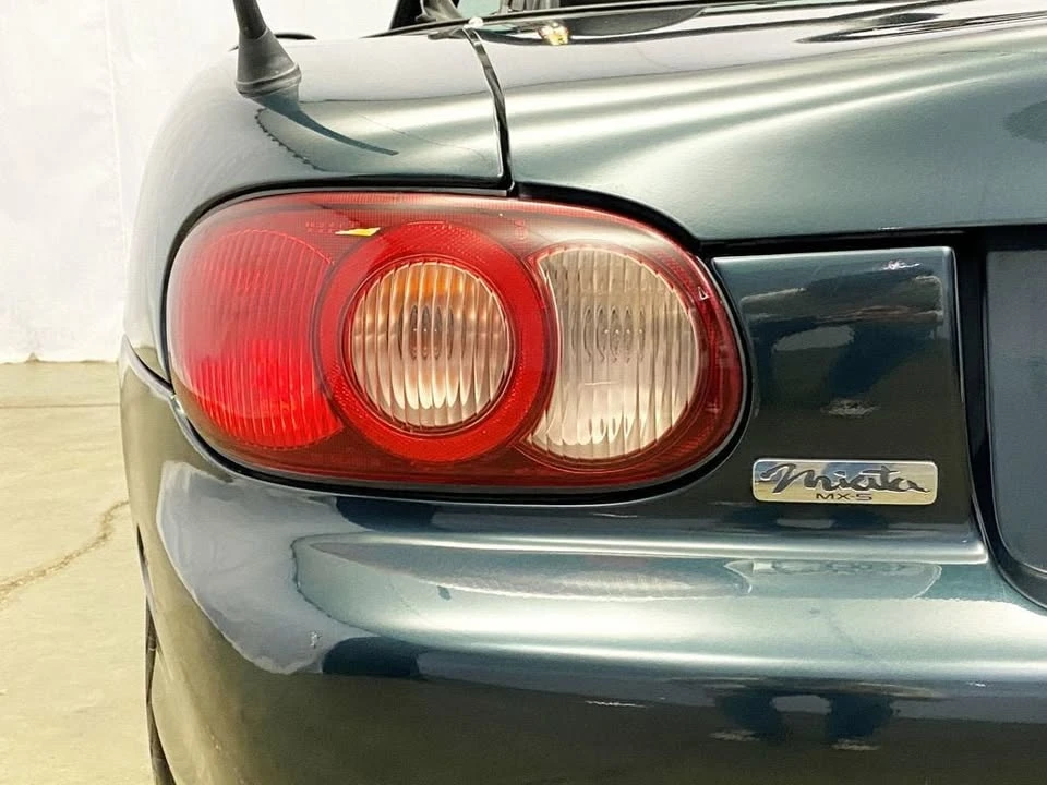2005 Mazda NB MX-5 Miata - Image 12 of 20