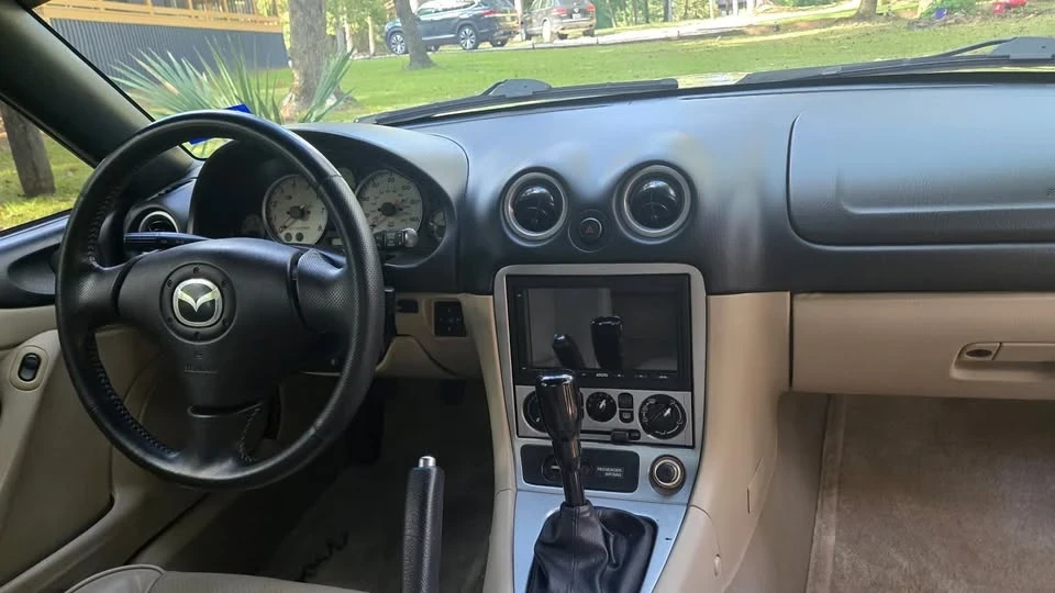 2005 Mazda NB MX-5 Miata - Image 13 of 18