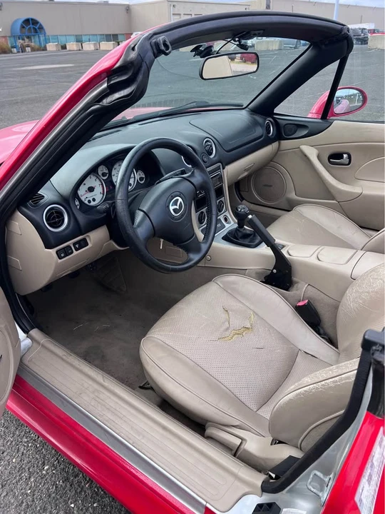 2005 Mazda NB MX-5 Miata - Image 12 of 19