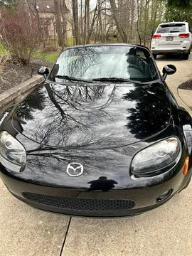 2005 Mazda MX-5 Miata