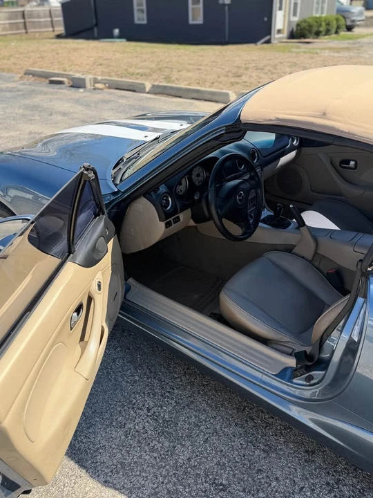 2005 Mazda NB MX-5 Miata - Image 6 of 12